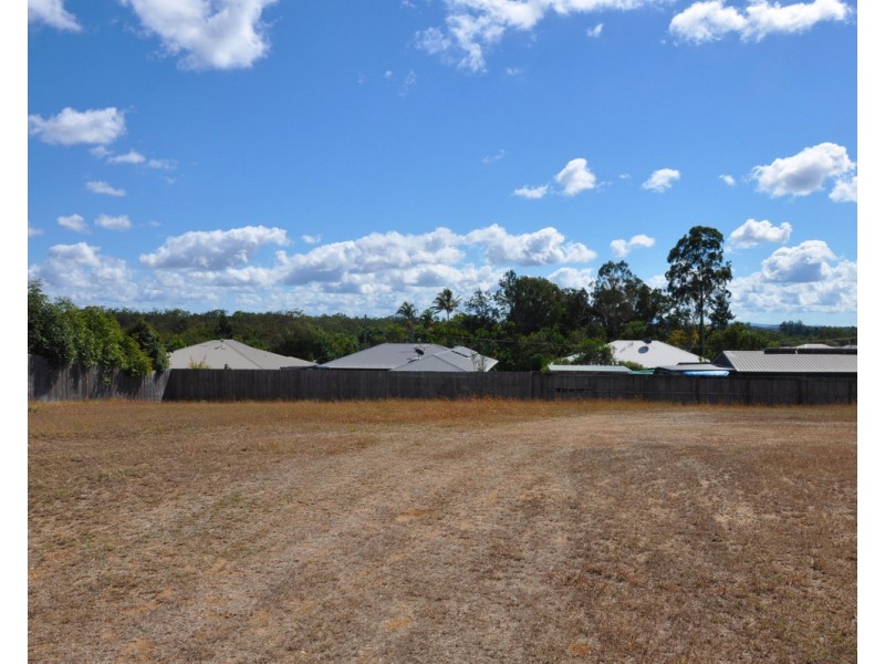 19 Damien Street, Mareeba QLD 4880