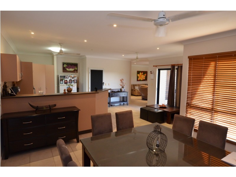 27 Jacinta Crescent, Mareeba QLD 4880