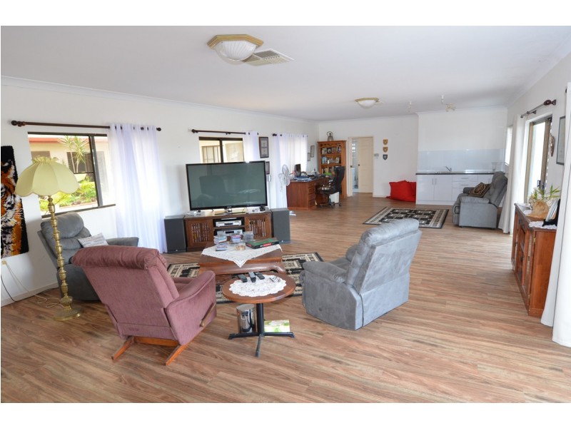 66 Country Road, Mareeba QLD 4880