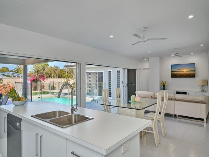 19 Karobean Drive, Mareeba QLD 4880