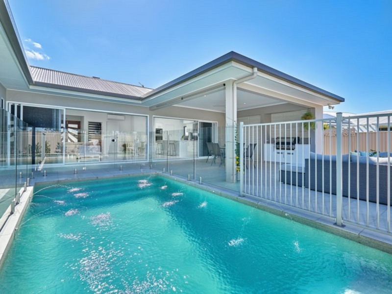 19 Karobean Drive, Mareeba QLD 4880