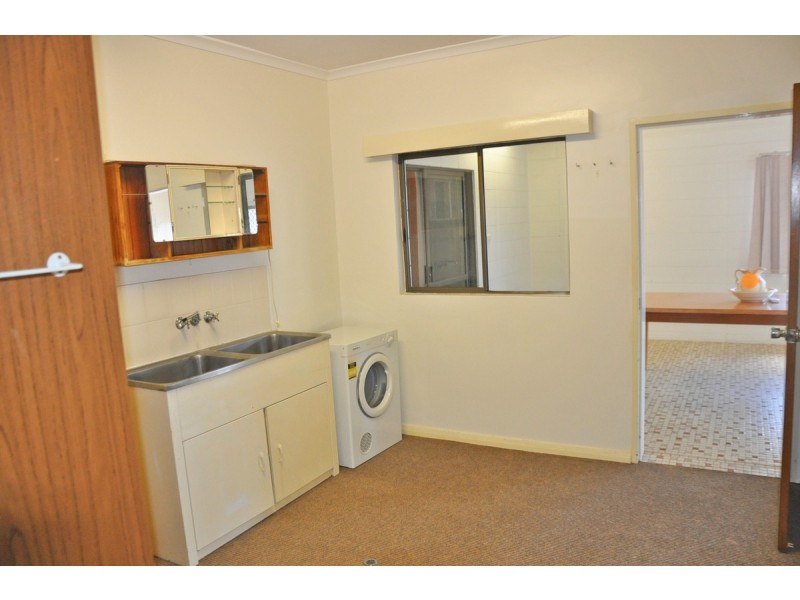 11 Foulis Street, Mareeba QLD 4880