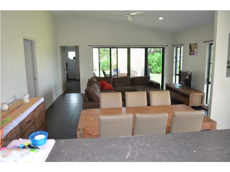 12 Damien Street, Mareeba QLD 4880