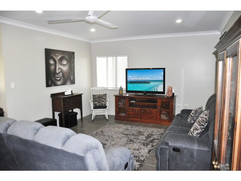 2 Leinster Drive, Mareeba QLD 4880