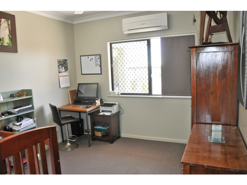 2 Leinster Drive, Mareeba QLD 4880