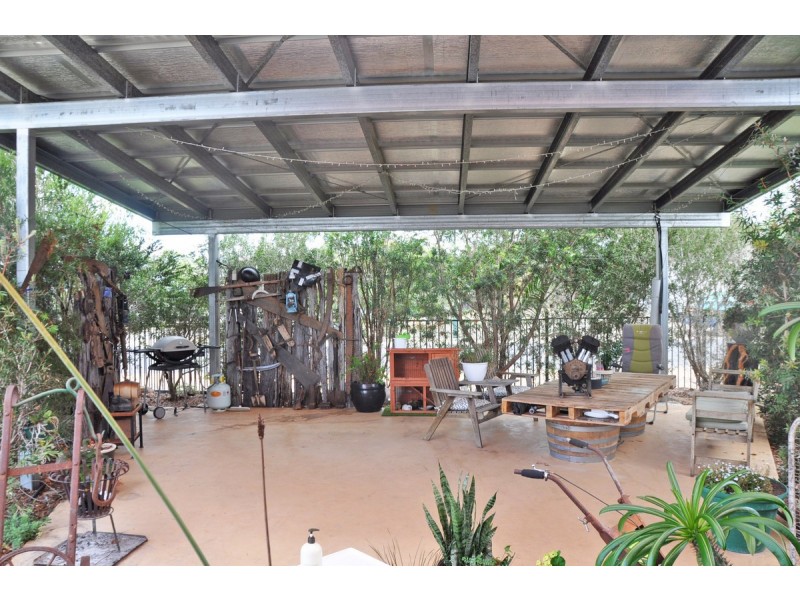 2 Leinster Drive, Mareeba QLD 4880