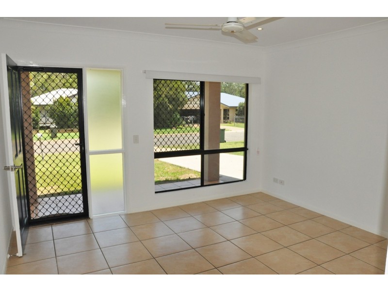 8 Toll Close, Mareeba QLD 4880