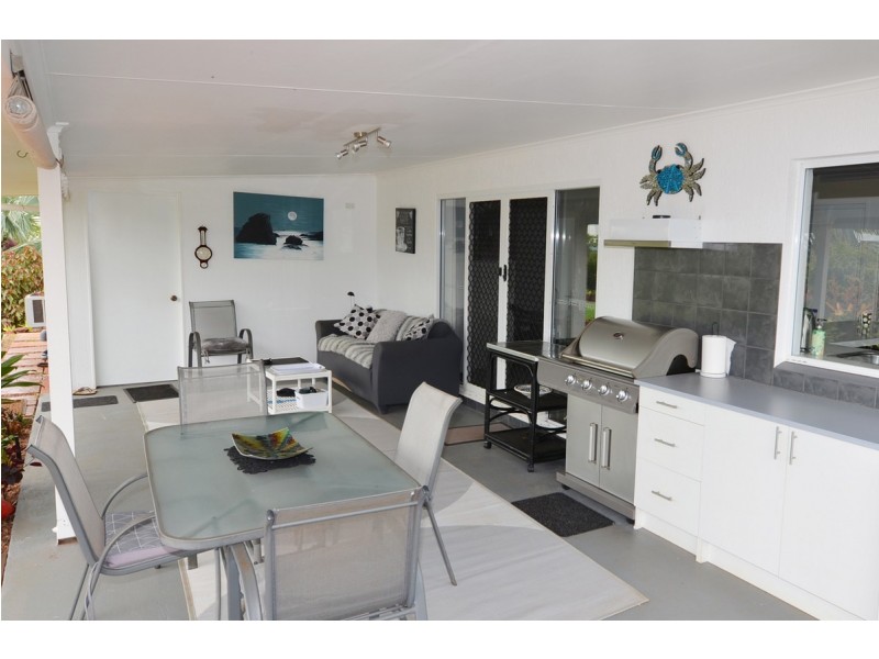 35 Dean Circuit, Mareeba QLD 4880