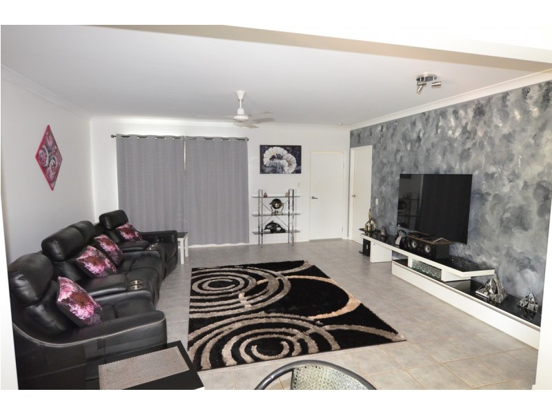 35 Dean Circuit, Mareeba QLD 4880
