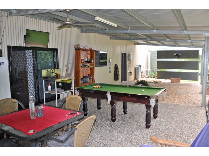 4 North Walsh Road, Mareeba QLD 4880