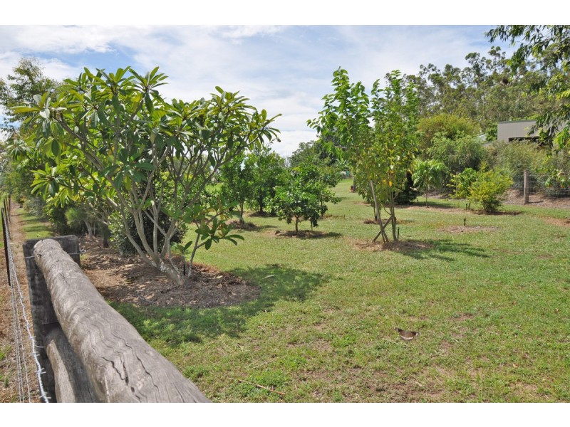 4 North Walsh Road, Mareeba QLD 4880