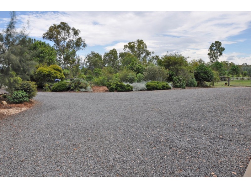 4 North Walsh Road, Mareeba QLD 4880