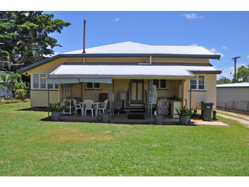 3 Petersen Street, Mareeba QLD 4880