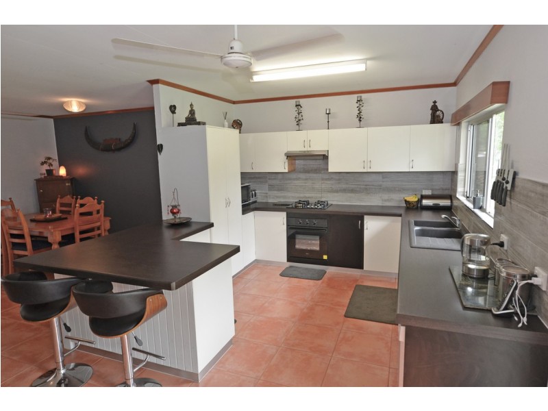 23 Pleasant Close, Mareeba QLD 4880