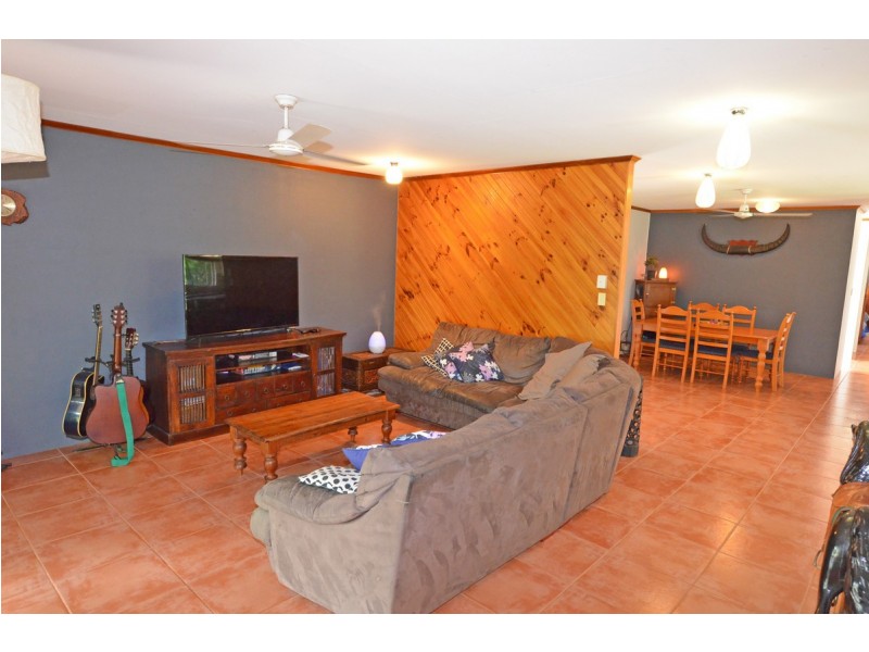 23 Pleasant Close, Mareeba QLD 4880