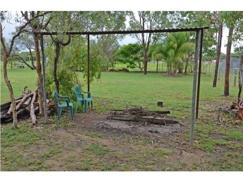 23 Pleasant Close, Mareeba QLD 4880