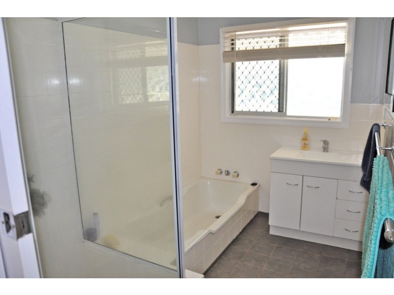 25 Royes Street, Mareeba QLD 4880