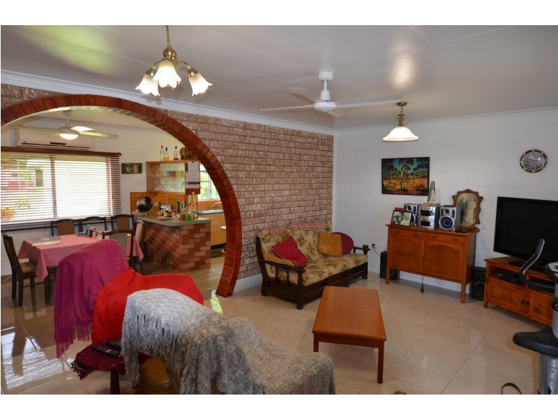 25 Langton Avenue, Mareeba QLD 4880