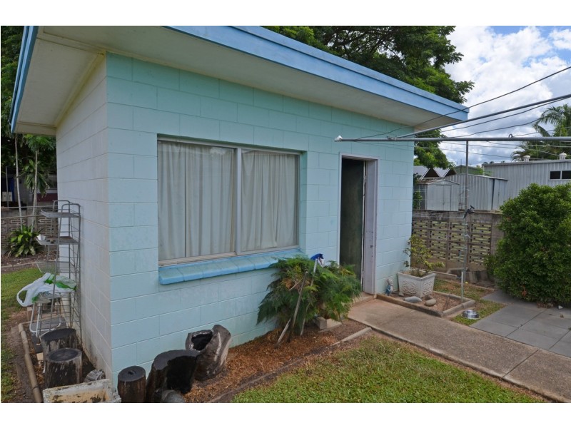 25 Langton Avenue, Mareeba QLD 4880