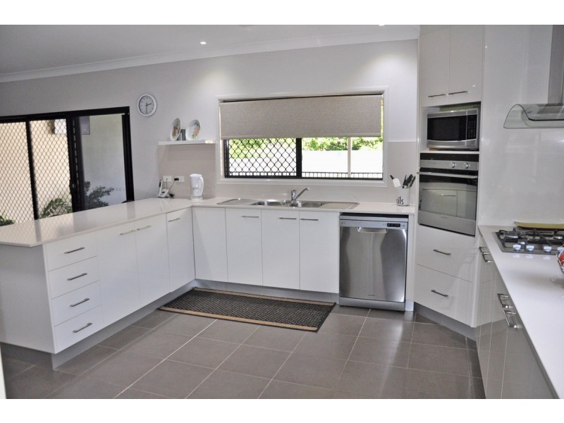 7 Collins Court, Mareeba QLD 4880