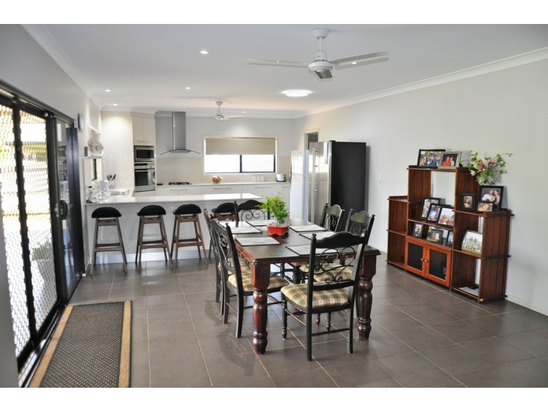 7 Collins Court, Mareeba QLD 4880