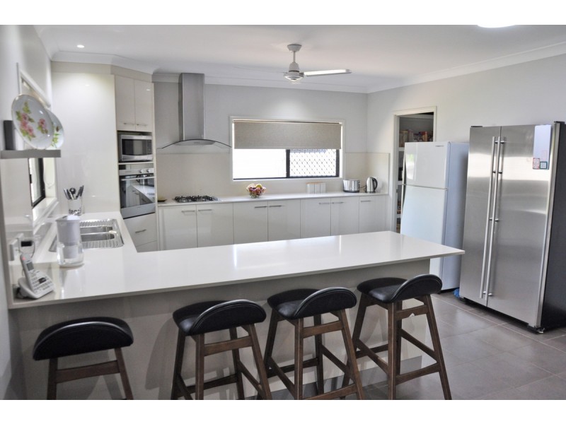 7 Collins Court, Mareeba QLD 4880