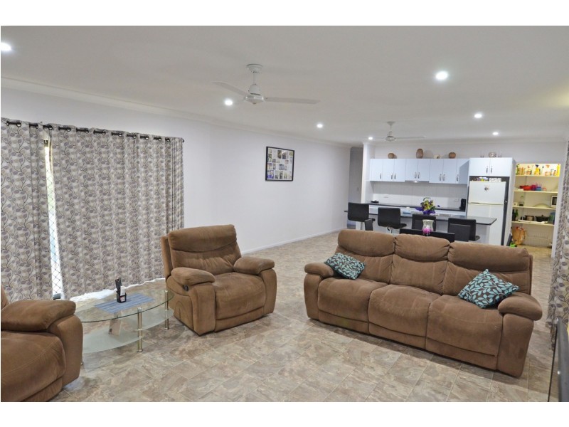 5 Wren Close, Mareeba QLD 4880