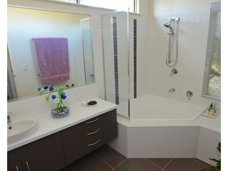 1 Teresa Close, Mareeba QLD 4880