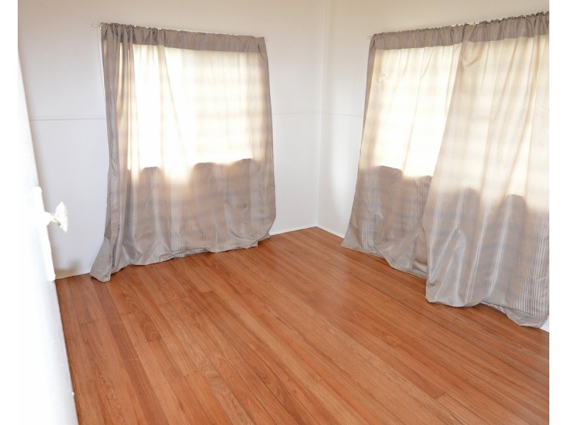 2 Adams Street, Mareeba QLD 4880