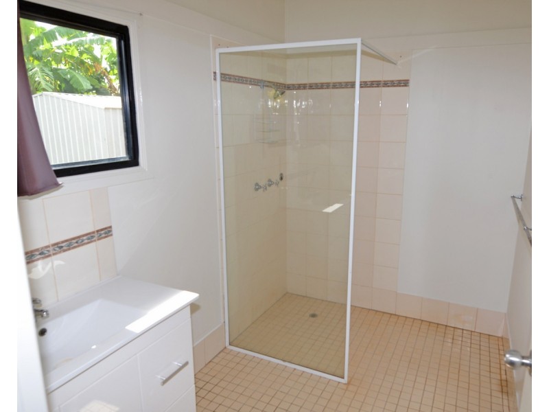 2 Adams Street, Mareeba QLD 4880