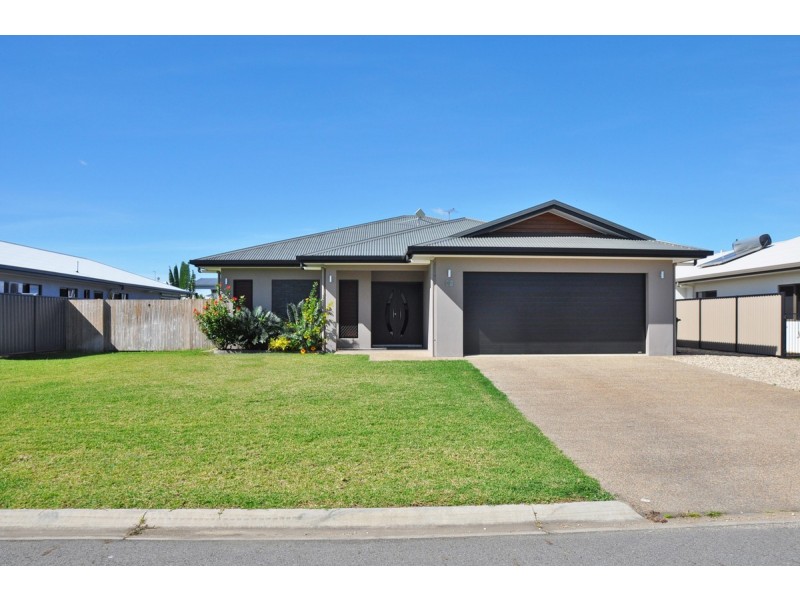 16 Yarrabee Close, Mareeba QLD 4880