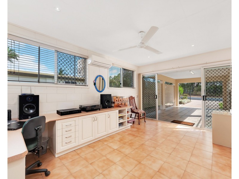 17 Martin Avenue, Mareeba QLD 4880