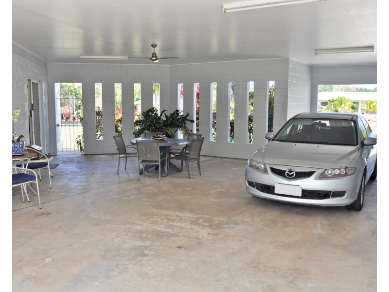 8 Tivoli Close, Mareeba QLD 4880