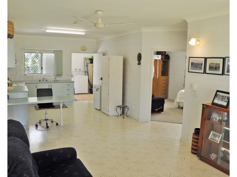 8 Tivoli Close, Mareeba QLD 4880