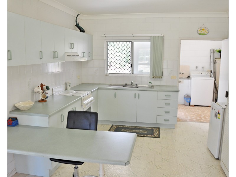 8 Tivoli Close, Mareeba QLD 4880