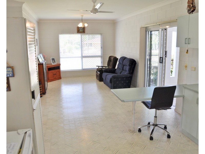 8 Tivoli Close, Mareeba QLD 4880