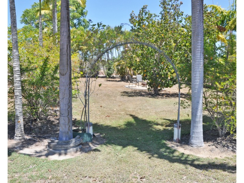 17 La Spina Road, Mareeba QLD 4880