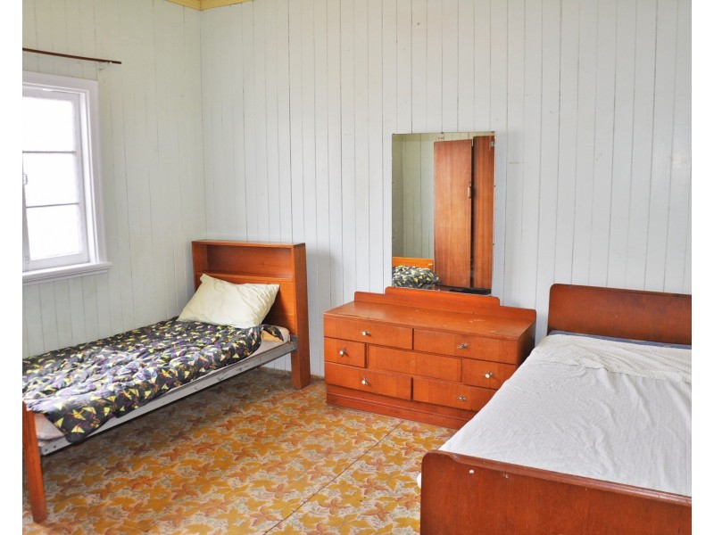 28 Basalt Street, Mareeba QLD 4880