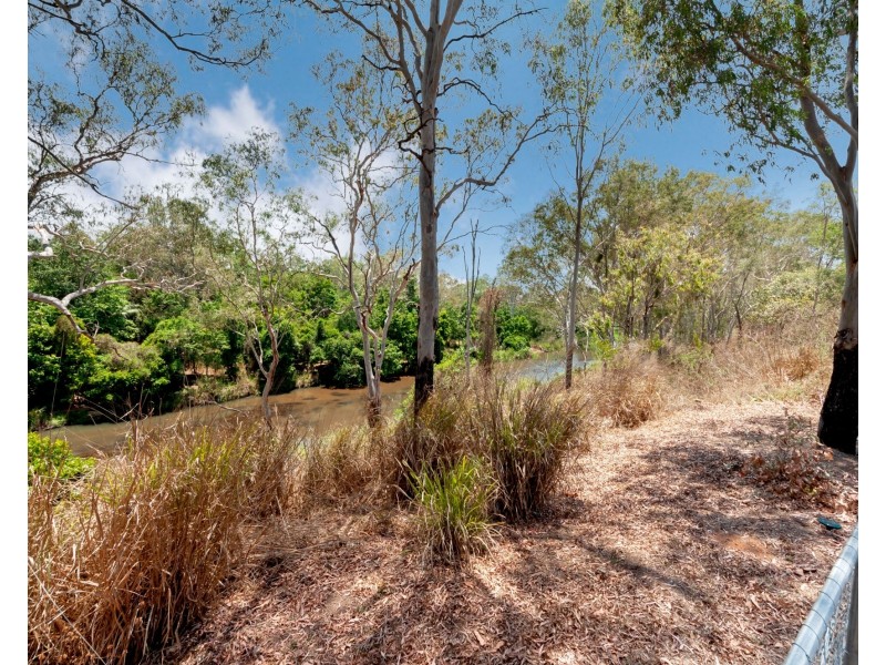 7 River Drive, Mareeba QLD 4880