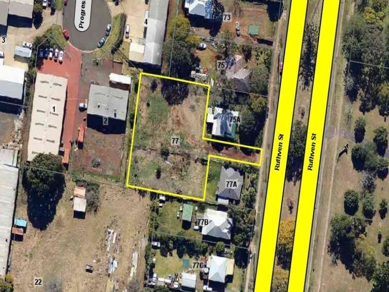 77 Ruthven Street, Harlaxton QLD 4350