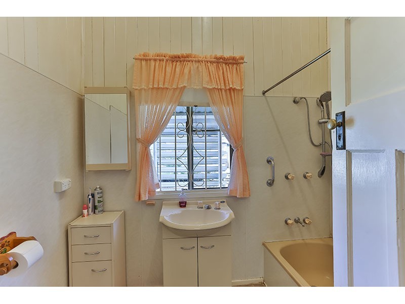 7 Hartwig Street, Goombungee QLD 4354