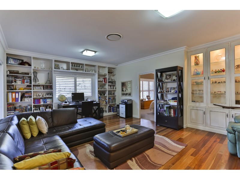 15 Bradys Road, Highfields QLD 4352