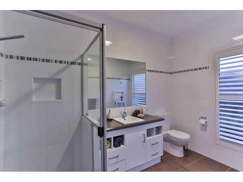 15 Bradys Road, Highfields QLD 4352