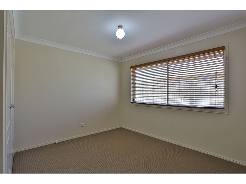 8 Bronte Street, Westbrook QLD 4350