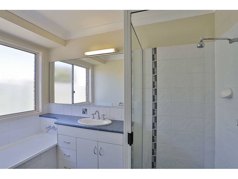 8 Bronte Street, Westbrook QLD 4350