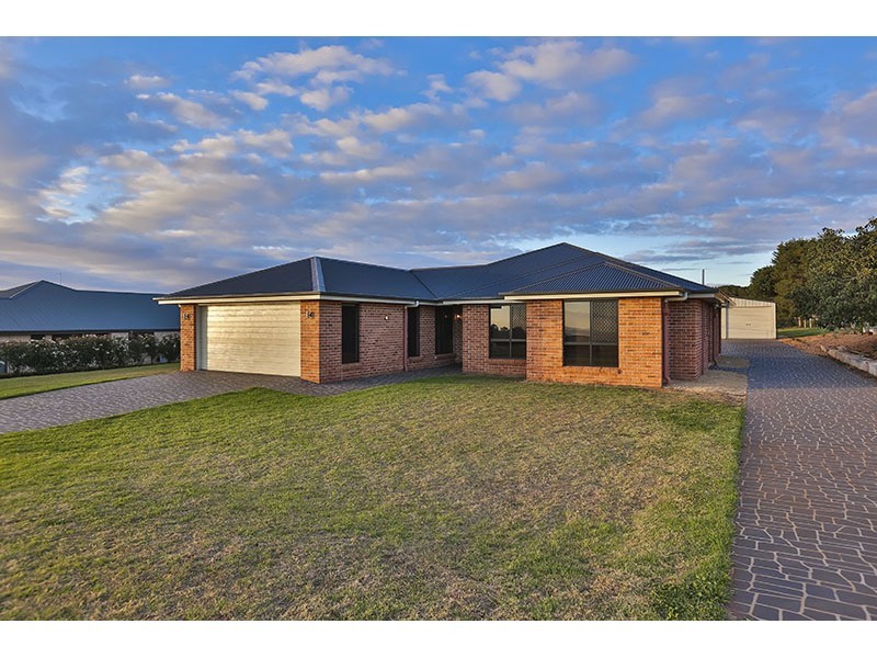 122 Harch Road, Highfields QLD 4352