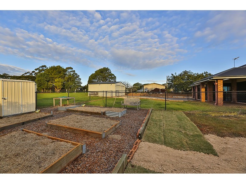 122 Harch Road, Highfields QLD 4352