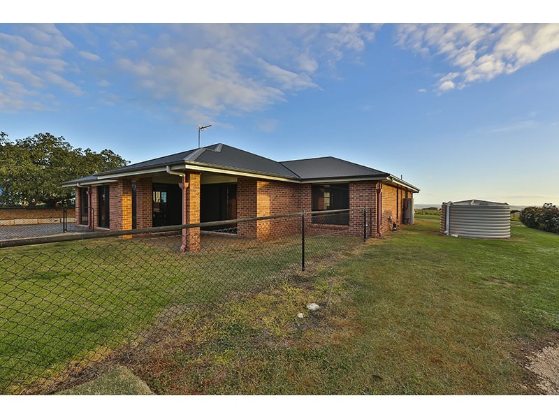 122 Harch Road, Highfields QLD 4352