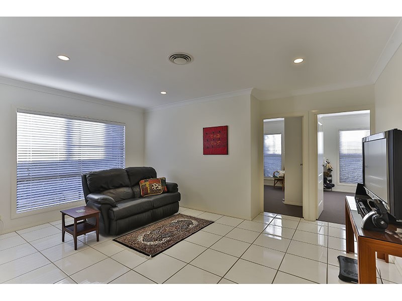 19 Prospect Terrace, Highfields QLD 4352