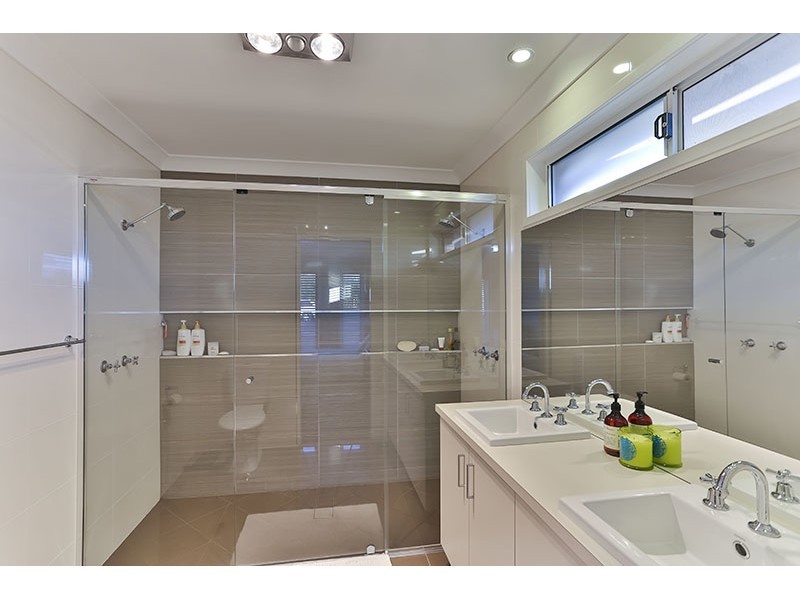 15 Kleinton Road, Kleinton QLD 4352